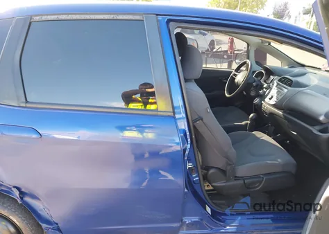 2009 Honda Fit from USA, damaged, VIN JHMGE88209C004175